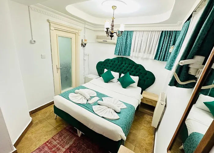 La Petite Maison Hotel